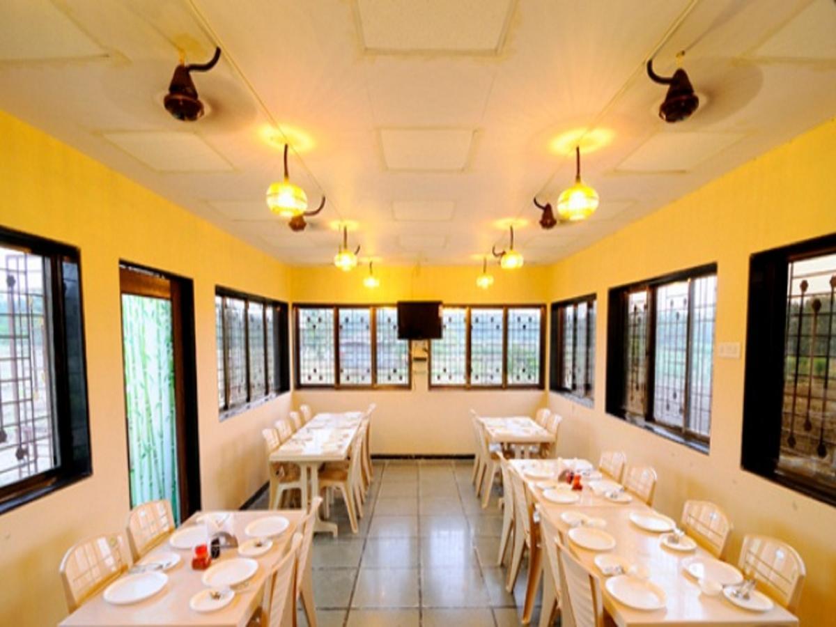 Tigers Heaven Resort Chimur Bagian luar foto